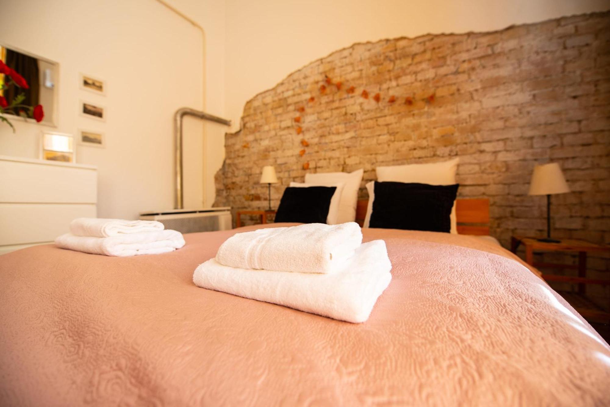 Ultra Central Cosy Ac Apartment Budapest Esterno foto